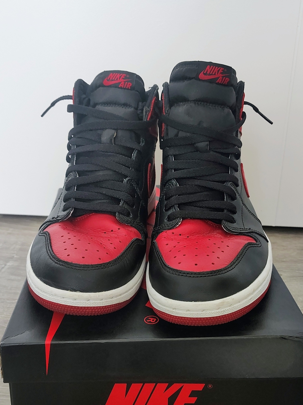 Vans High-Top Sneakers in Black and Red